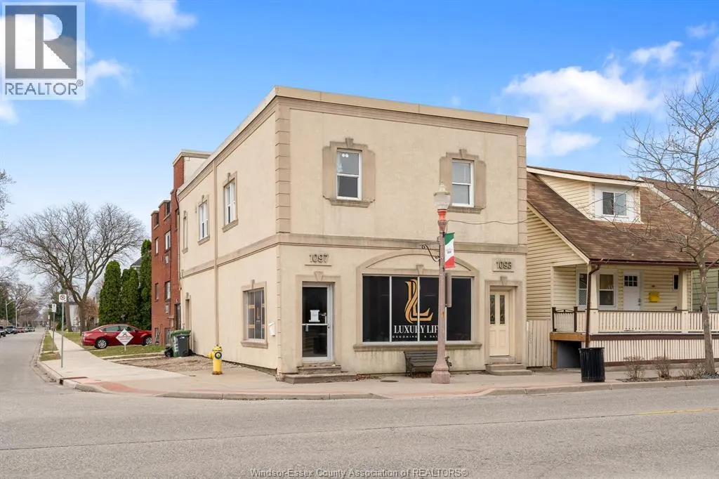 Duplex for rent: 1093-1097 Erie Street East, Windsor, Ontario N9A 3Z2