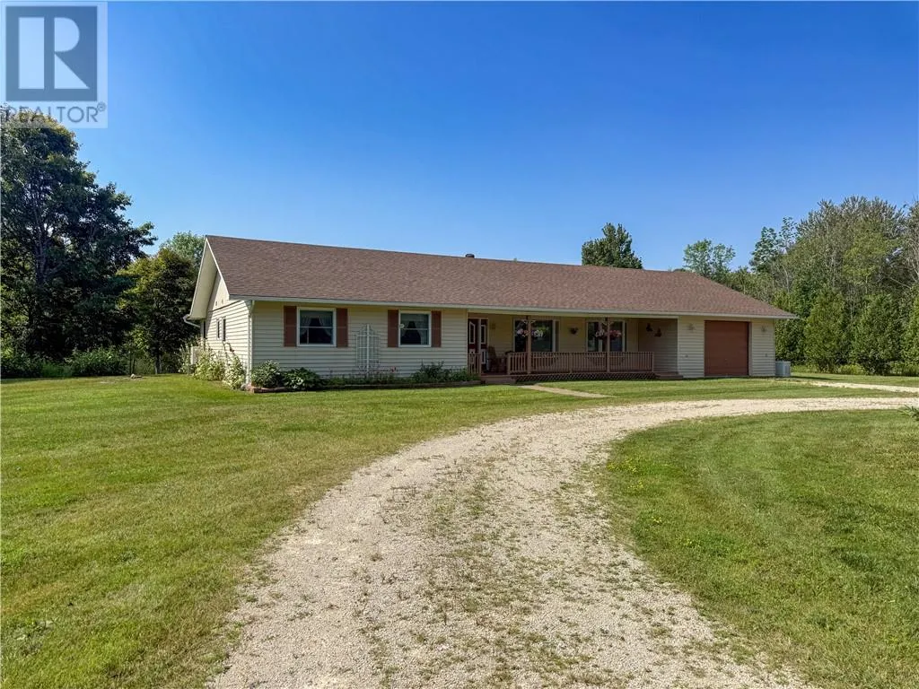 House for rent: 10965 Highway 540, Gore Bay, Manitoulin Island, Ontario P0P 1H0