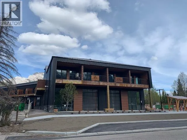 Commercial Mix for rent: 109b, 1 Industrial Place Ne, Canmore, Alberta t1w 1y1