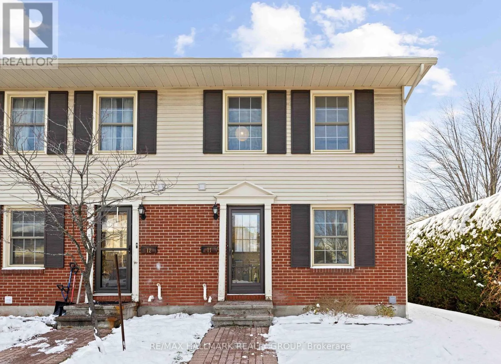 Row / Townhouse for rent: 11 - 1160 Shillington Avenue, Ottawa, Ontario K1Z 7Z4