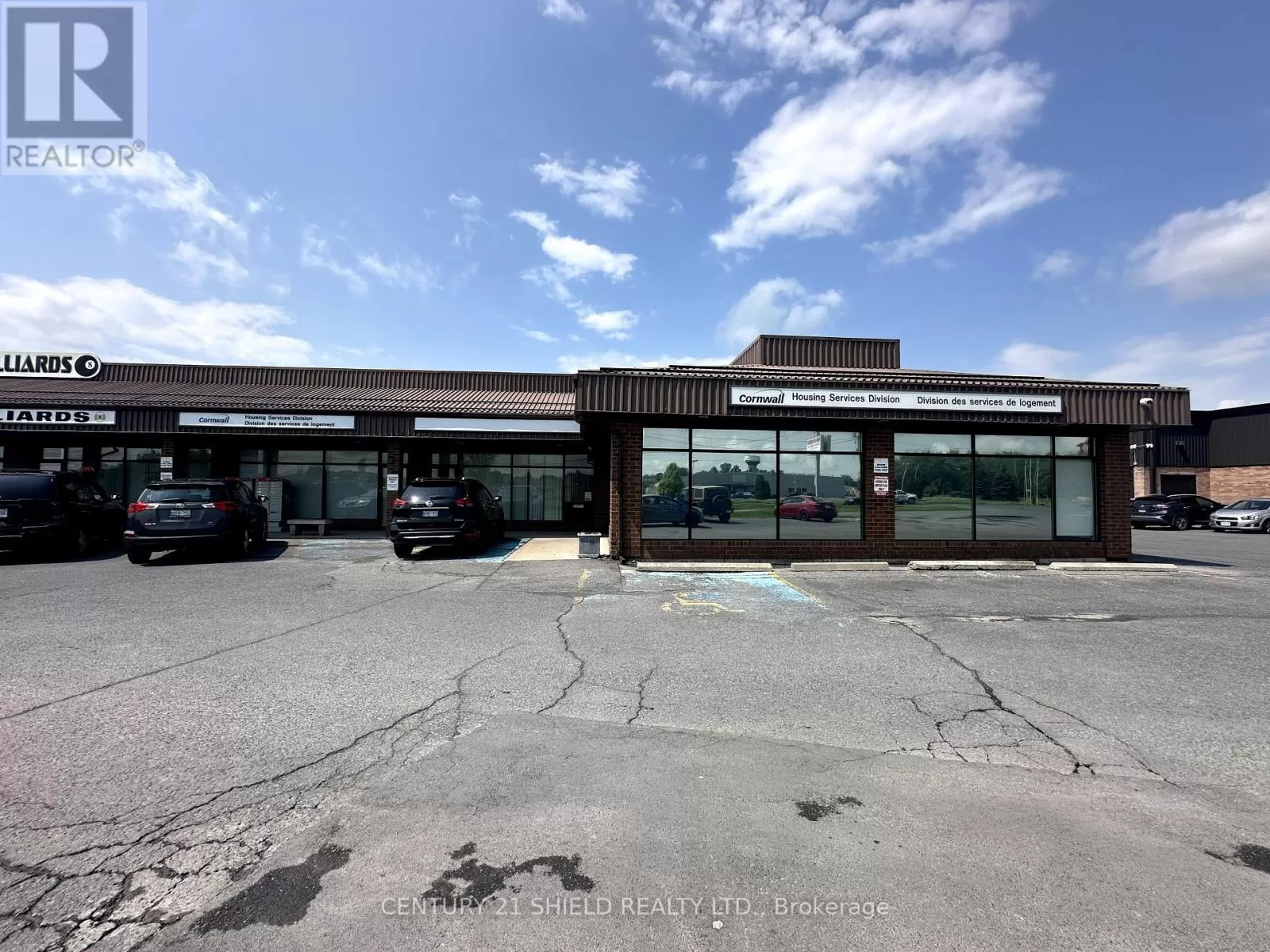 Offices for rent: 11 - 1916 Pitt Street, Cornwall, Ontario K6J 3P6
