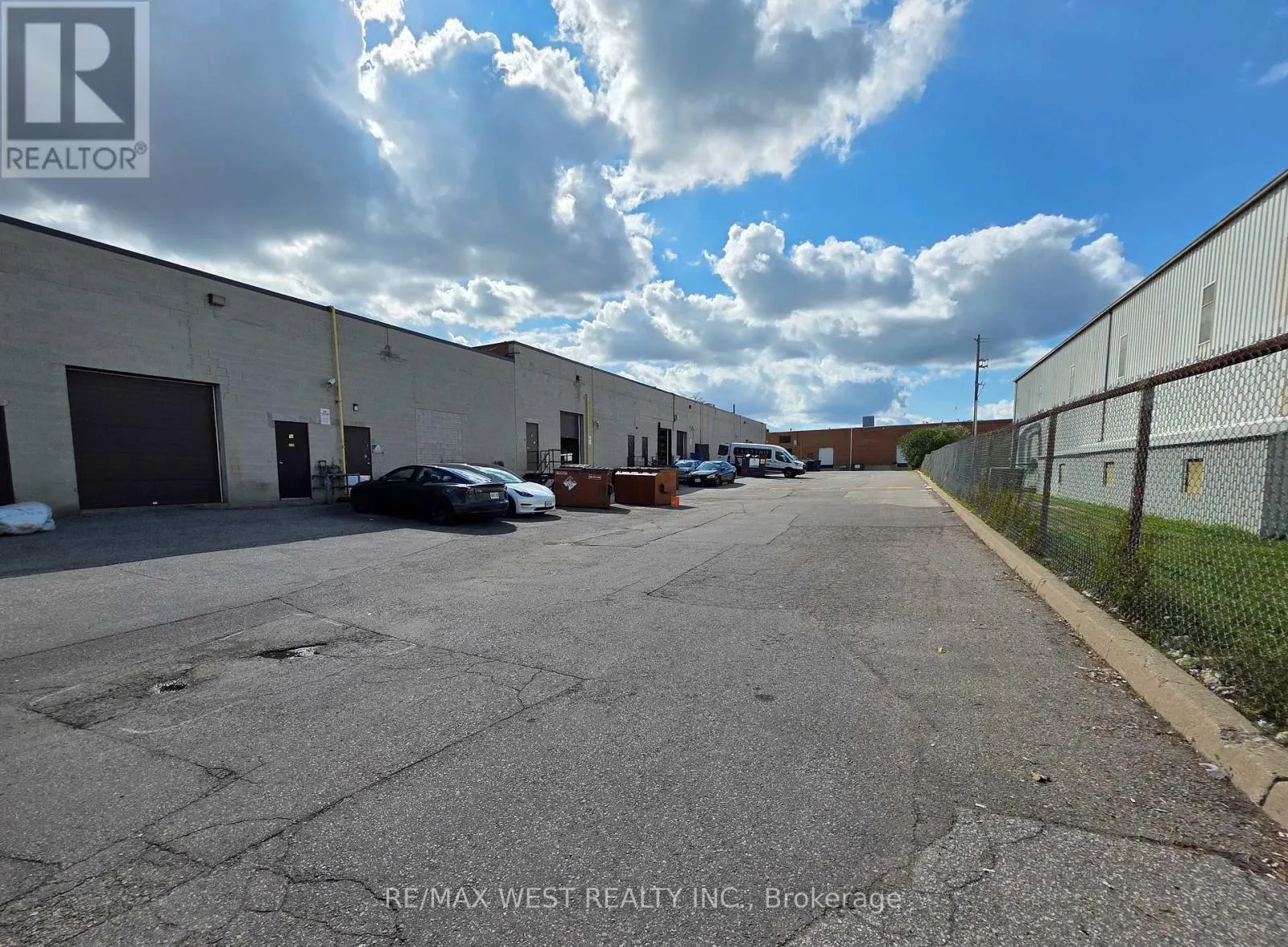 11 - 2104 Hwy 7 Road, Vaughan, Ontario L4K 2S9