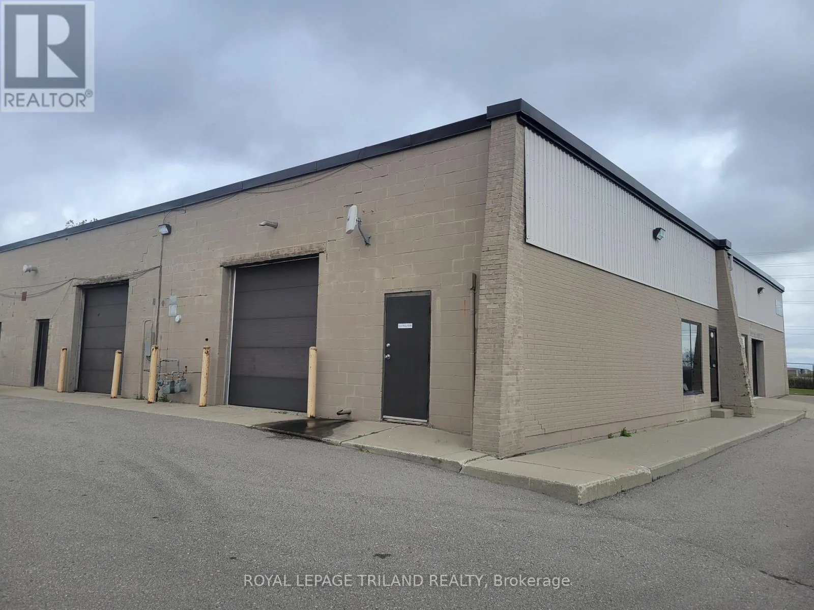 Multi-Tenant Industrial for rent: 11 - 280 Edward Street E, St. Thomas, Ontario N5P 4C2