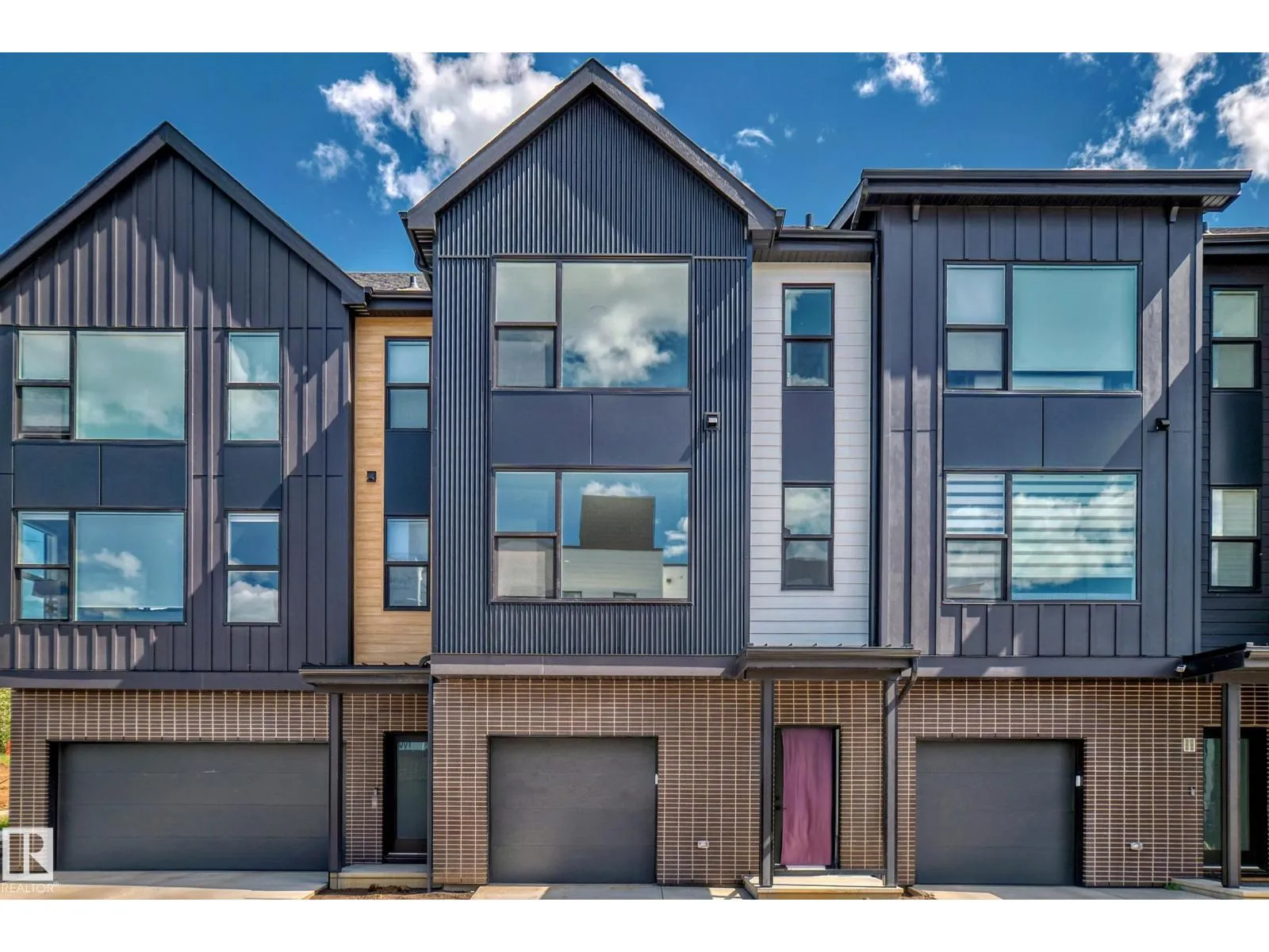 Row / Townhouse for rent: #11 5 Rondeau Dr, St. Albert, Alberta T8N 7X8