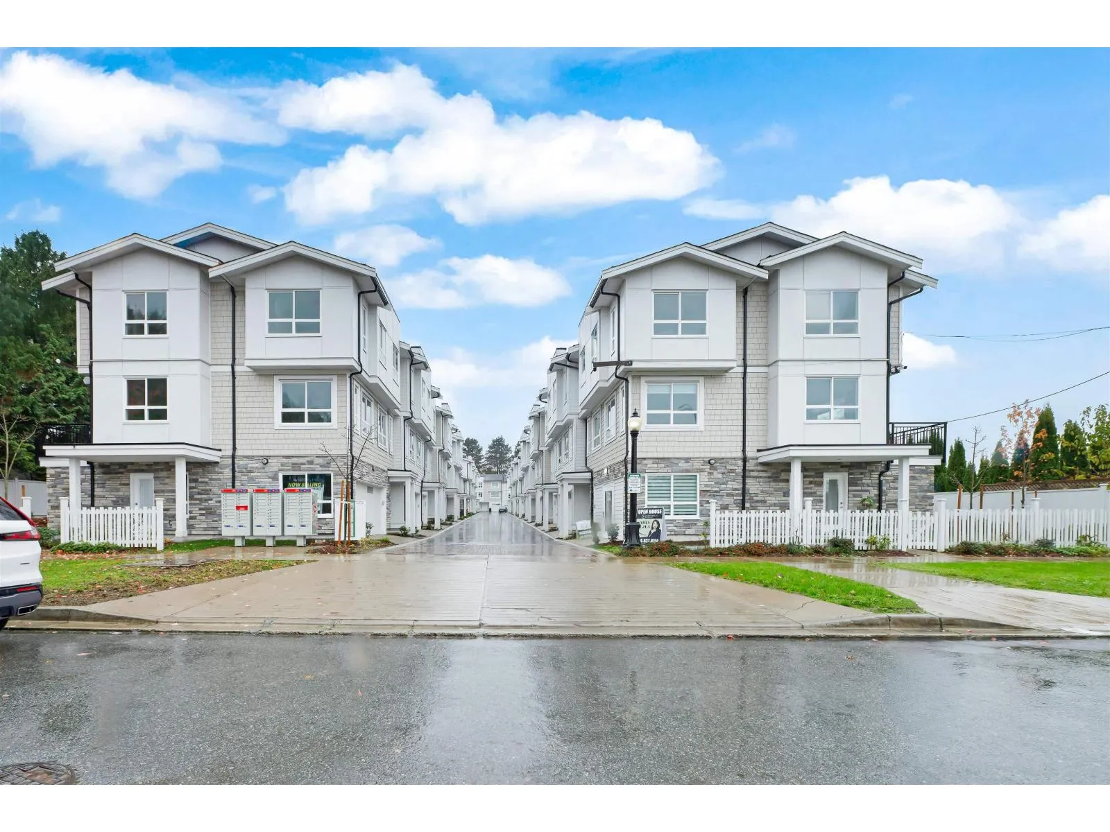 Row / Townhouse for rent: 11 8181 135a Street, Surrey, British Columbia V3W 3N8