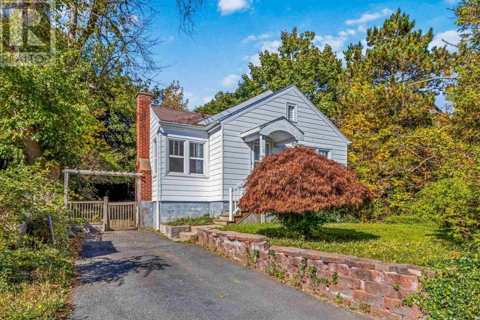 House for rent: 11 Ashdale Avenue, Halifax, Nova Scotia B3N 2C7