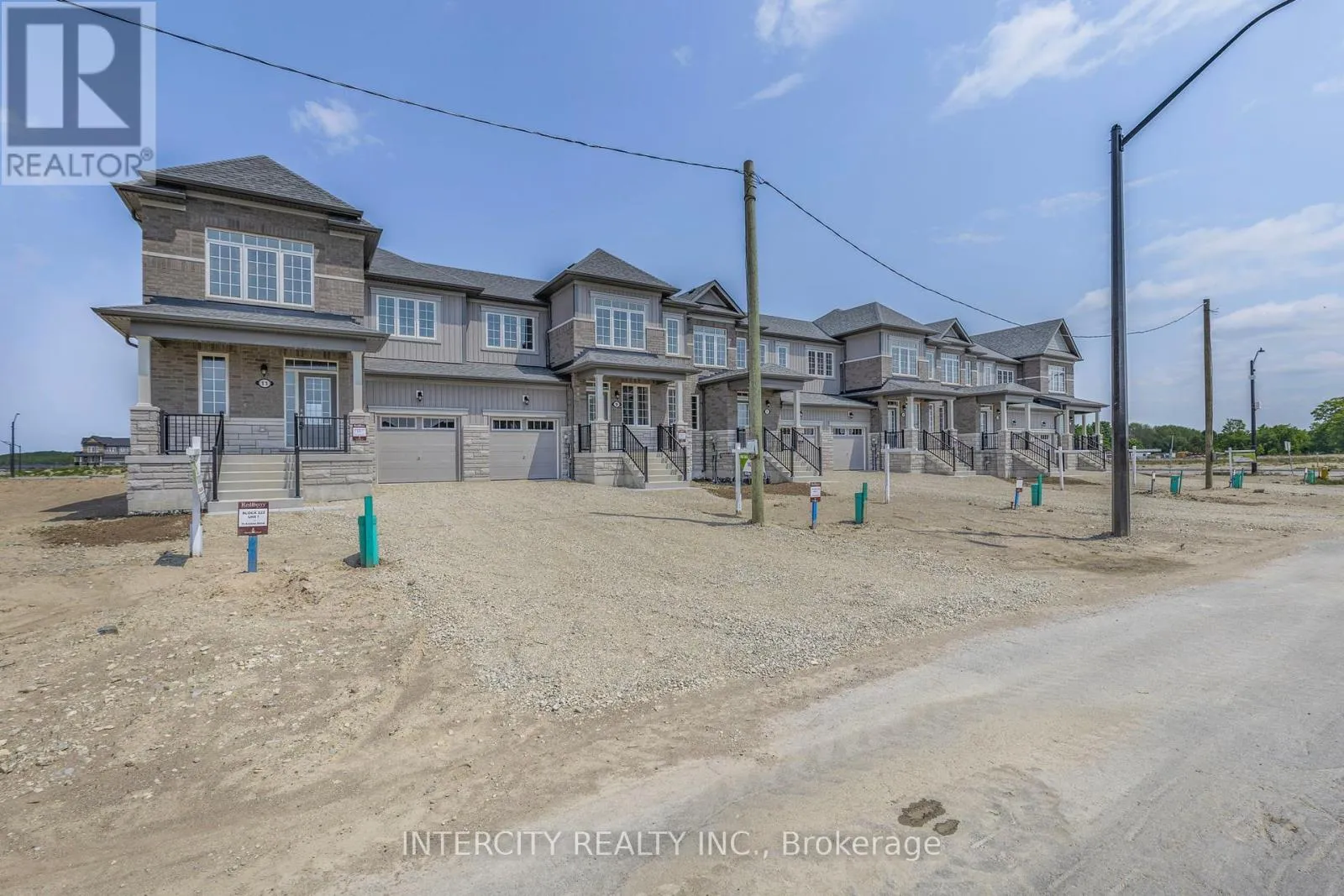 Row / Townhouse for rent: 11 Avalon Drive, Wasaga Beach, Ontario L9R 0M2