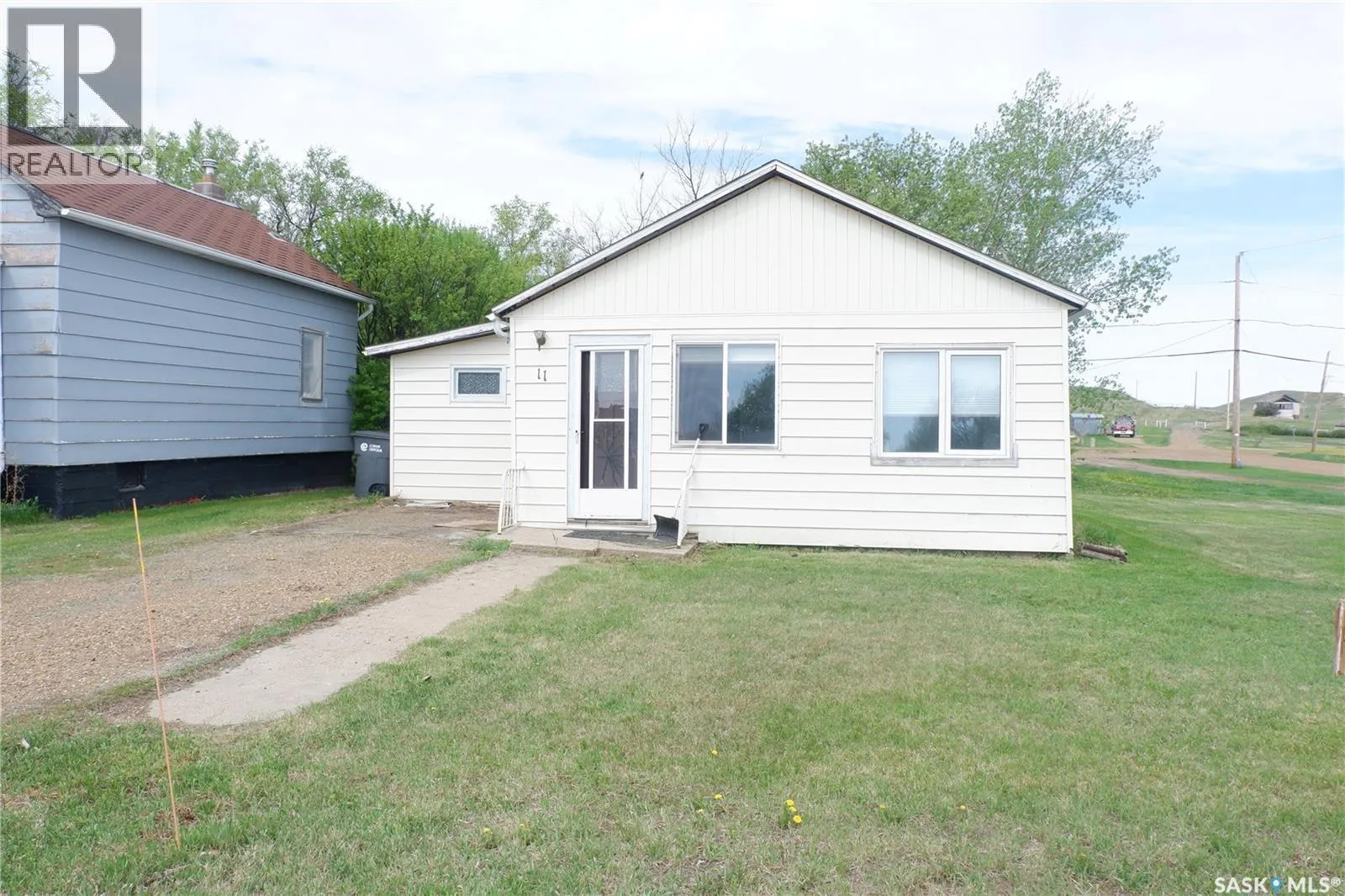 House for rent: 11 B Avenue, Willow Bunch, Saskatchewan S0H 4K0