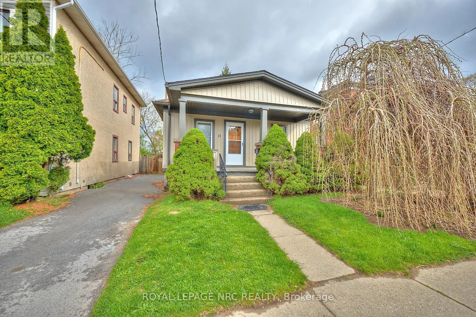 House for rent: 11 Beech Street, St. Catharines, Ontario L2R 2B6