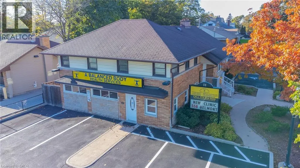 Duplex for rent: 11 Belmont Avenue W, Kitchener, Ontario N2M 1L2