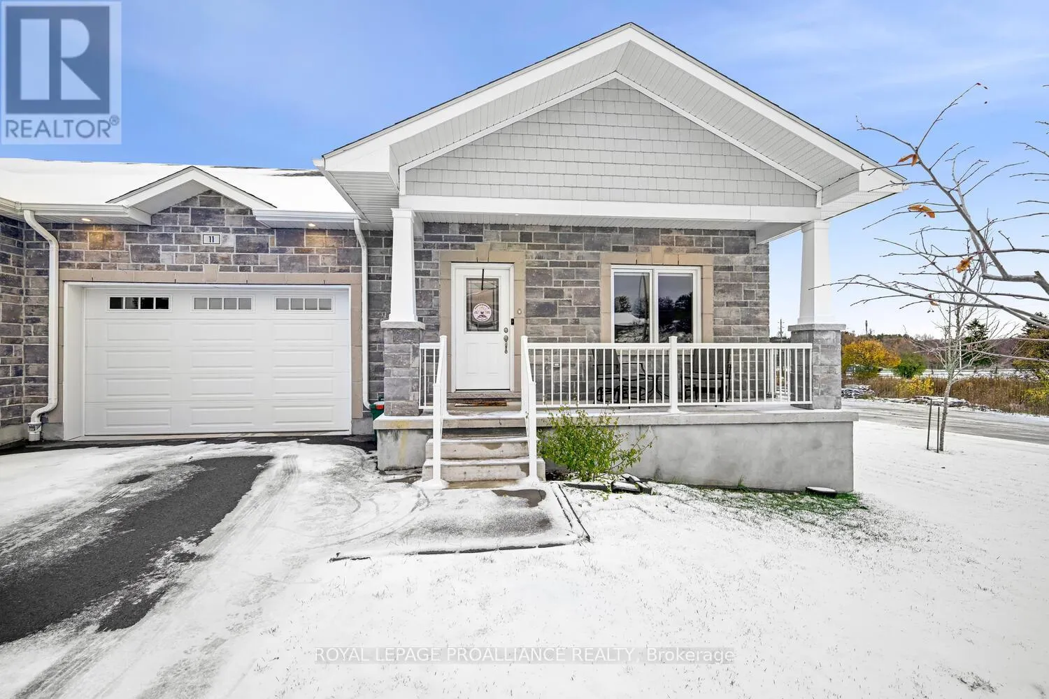 Row / Townhouse for rent: 11 Ben Tekamp Terrace, Brockville, Ontario K6V 0E8