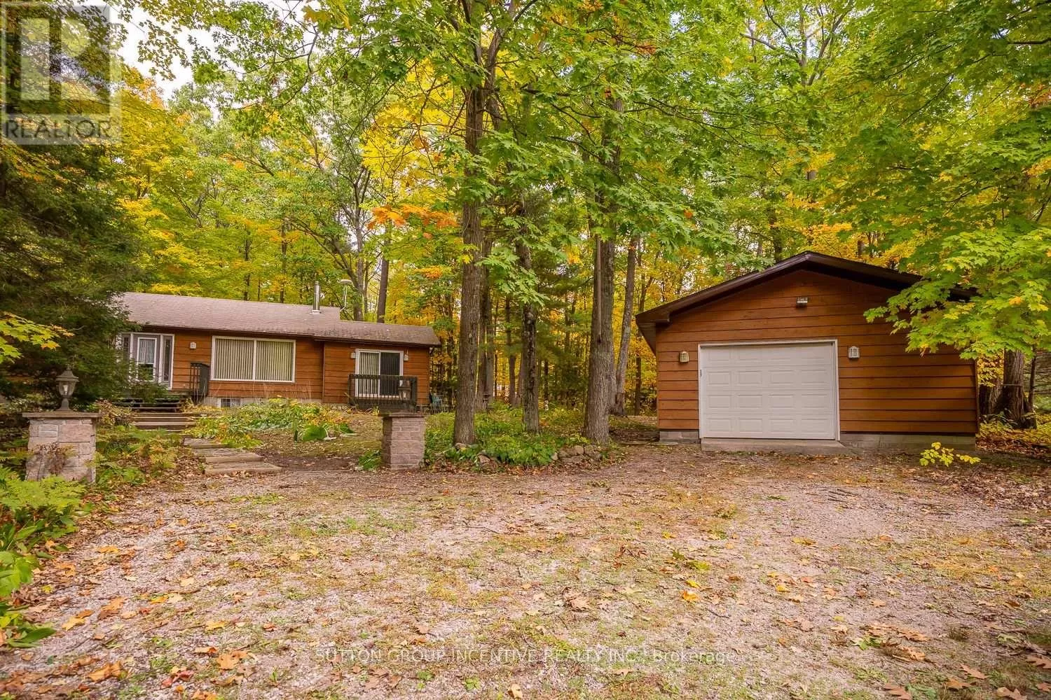 House for rent: 11 Bourgeois Court, Tiny, Ontario L9M 0H3