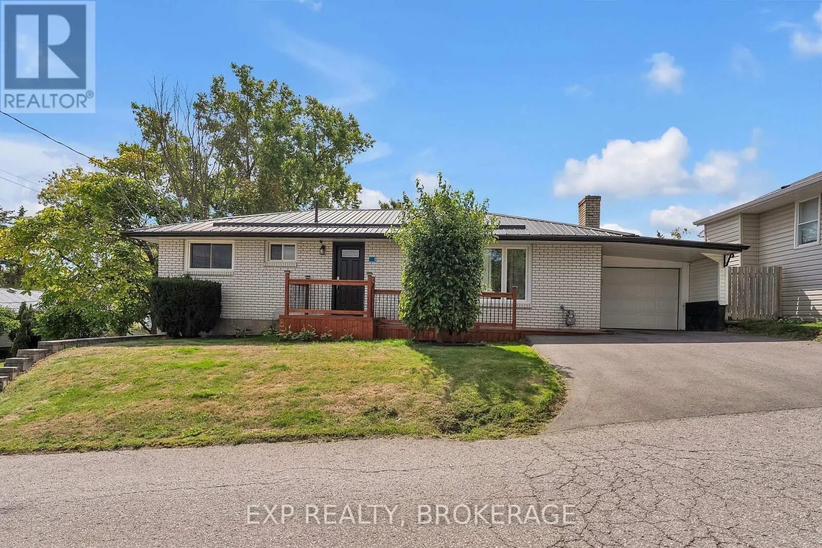 House for rent: 11 Concession Road, Quinte West, Ontario K0K 2C0