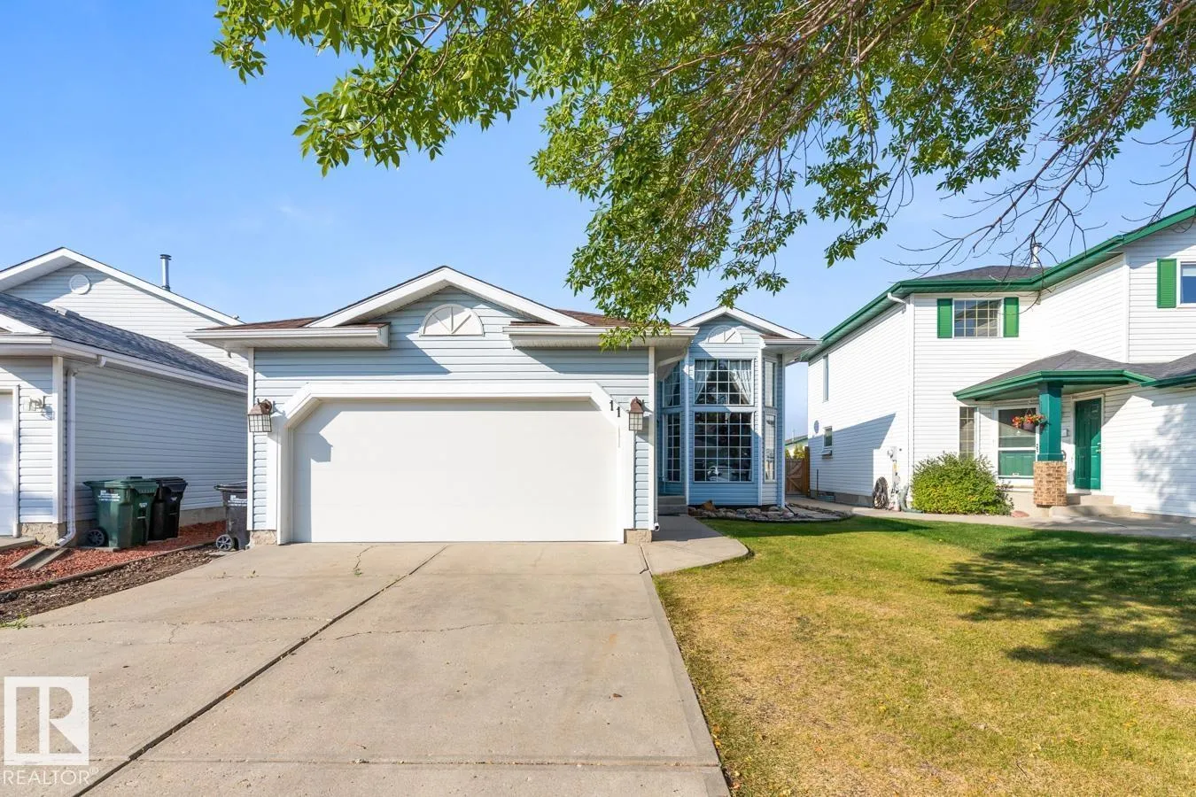 House for rent: 11 Daniels Wy, Sherwood Park, Alberta T8H 1W9