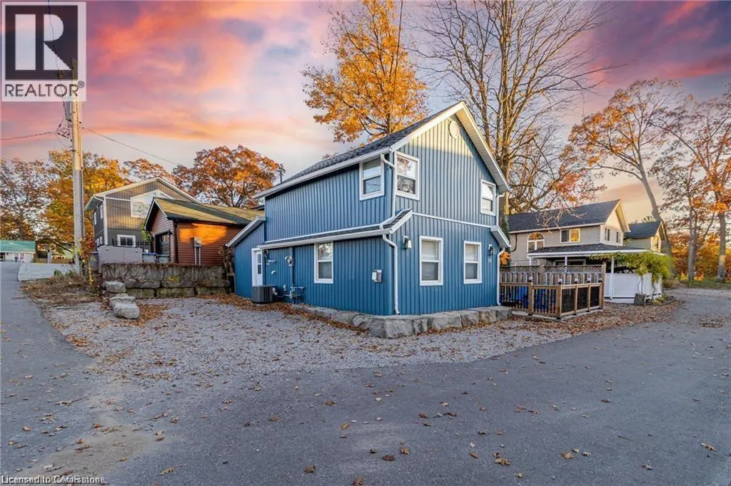 House for rent: 11 Dietrich Crescent, Grand Bend, Ontario N0M 1T0