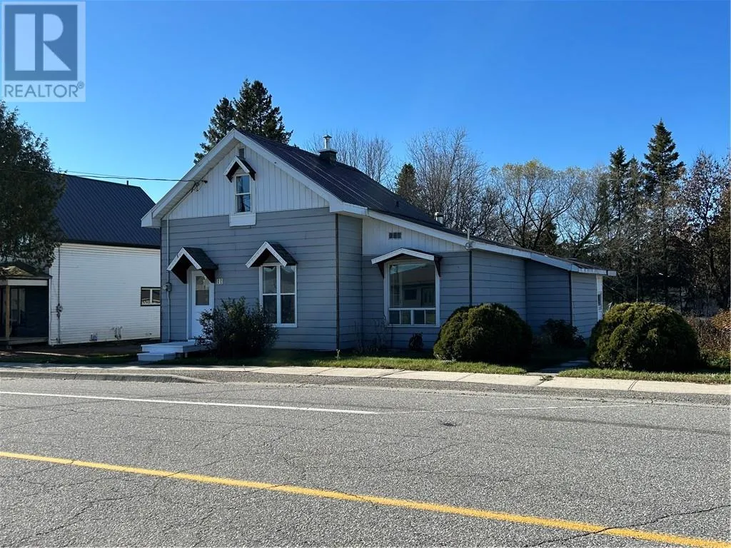 House for rent: 11 Dyke Street, Warren, Ontario P0H 2N0