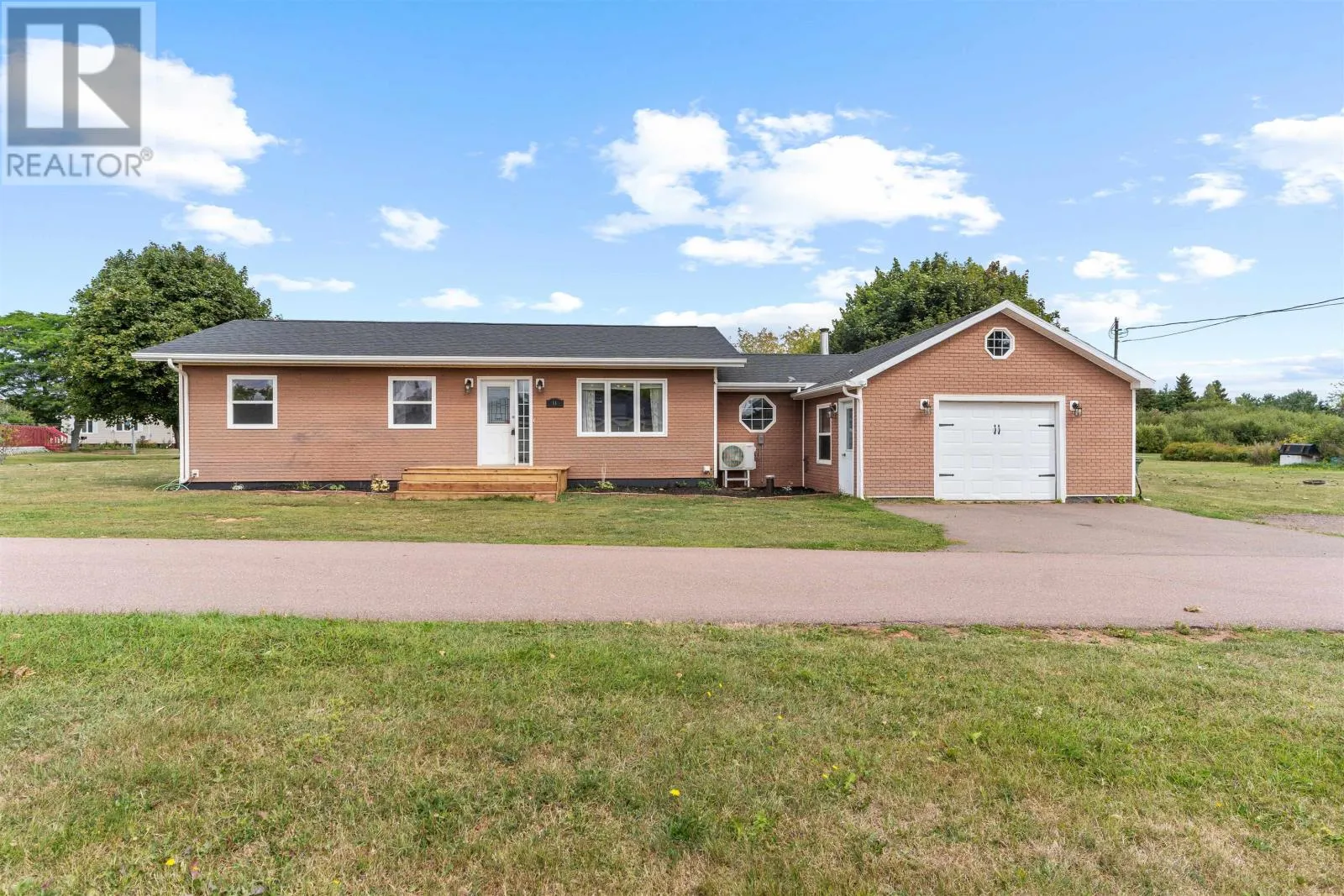 House for rent: 11 Fraser Street, Northport, Prince Edward Island C0B 1B0