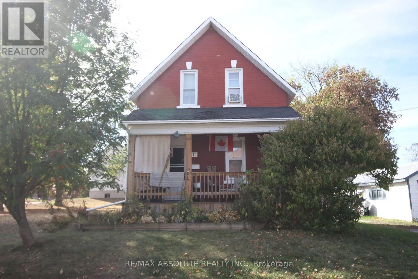 Duplex for rent: 11 Gould Street, Whitewater Region, Ontario K0J 1K0