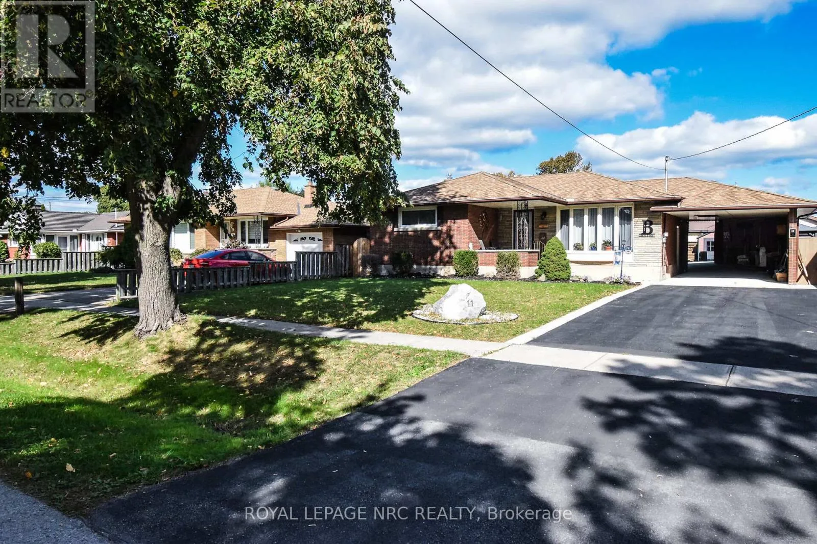 House for rent: 11 Grosvenor Street, St. Catharines, Ontario L2M 3E9