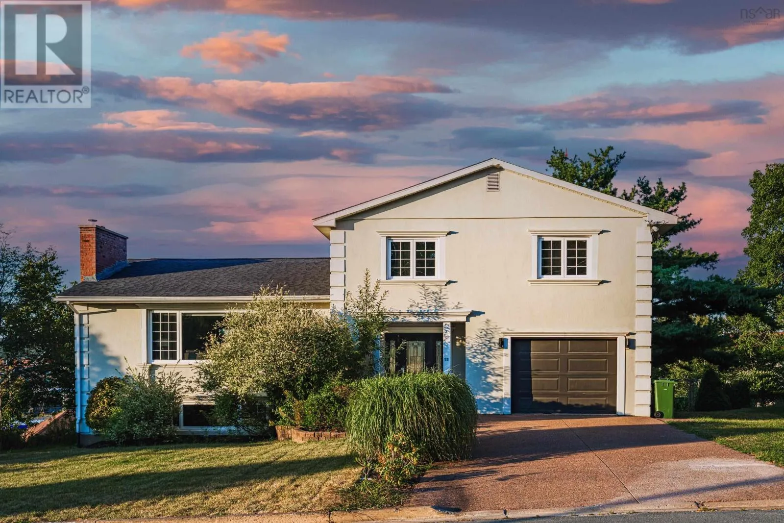 House for rent: 11 Laurentian Drive, Halifax, Nova Scotia B3M 3G2