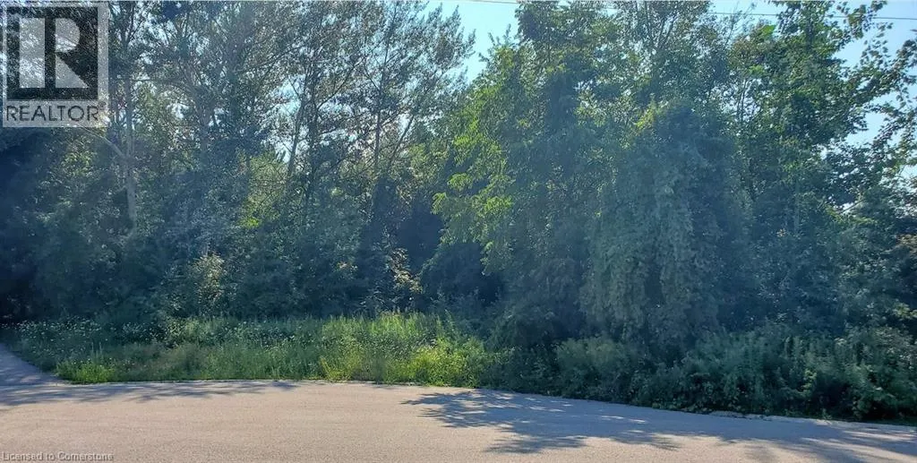 11 Lowry Lane, Kincardine, Ontario N2Z 0C5