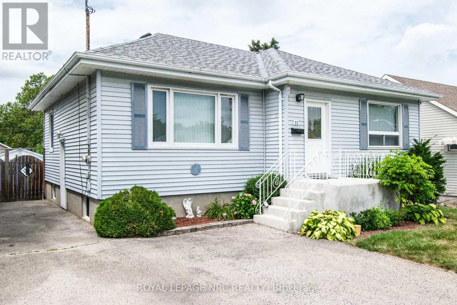 House for rent: 11 Melrose Avenue, St. Catharines, Ontario L2P 2E3