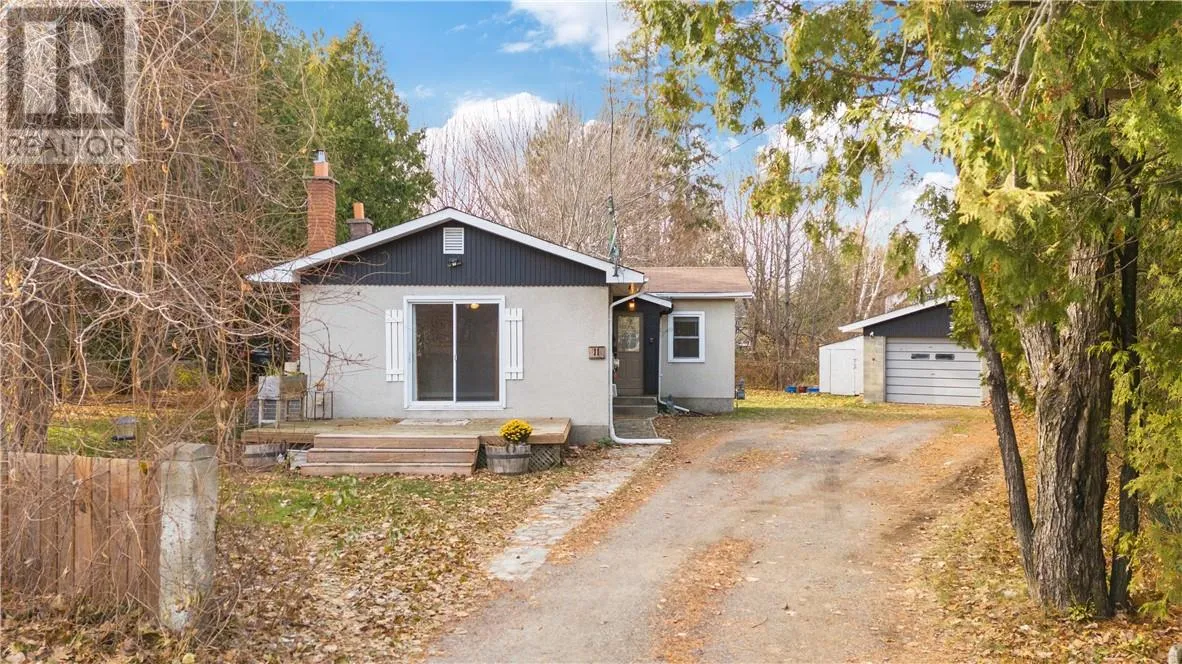 House for rent: 11 Michael Avenue, Lively, Ontario P3Y 1N1