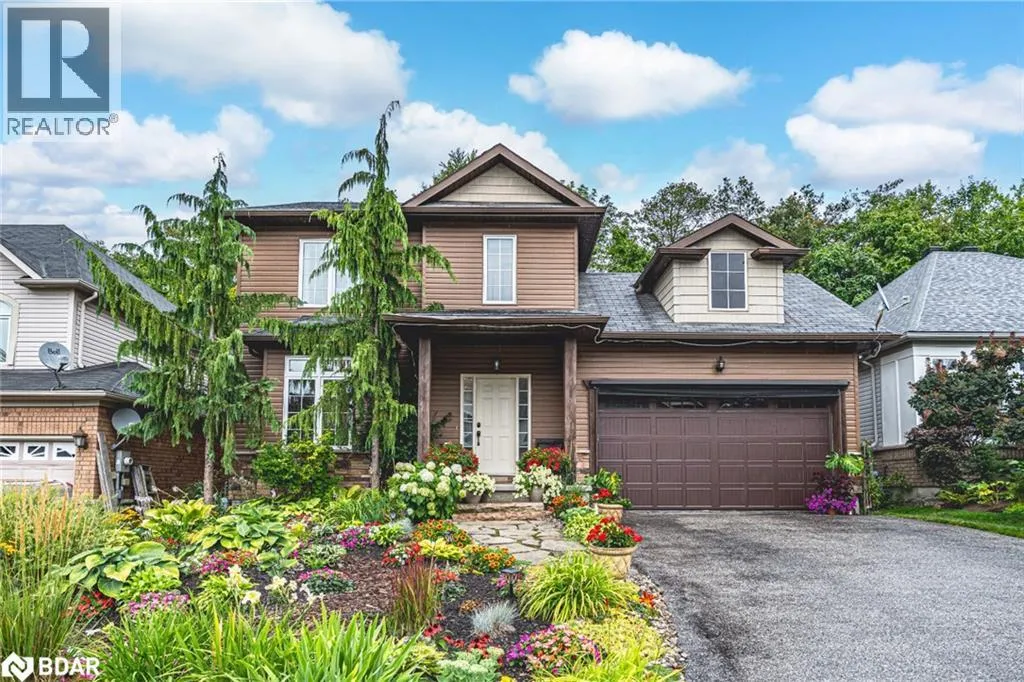 House for rent: 11 Oakmont Avenue, Horseshoe Valley, Ontario L0L 2L0