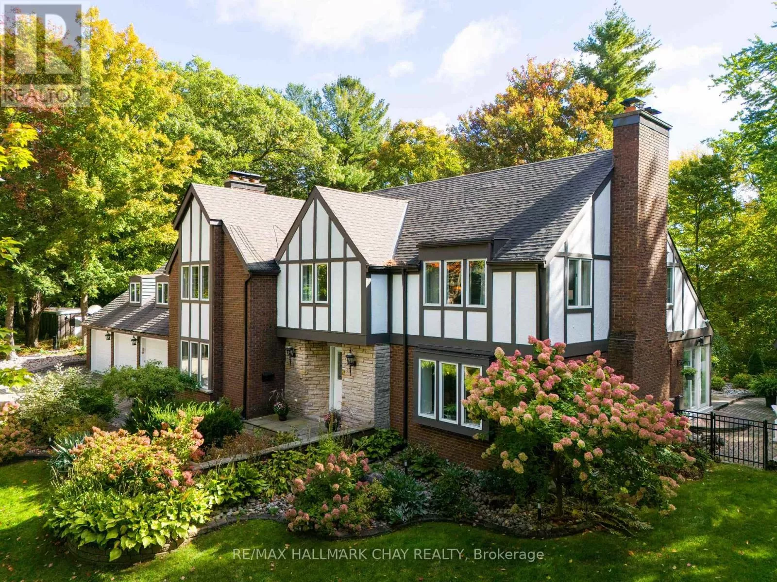 House for rent: 11 Park Trail, Springwater, Ontario L9X 0L3