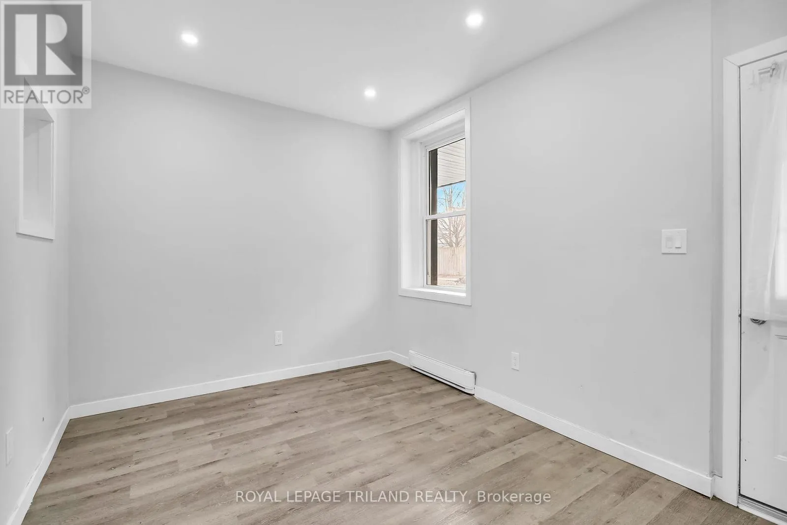 Row / Townhouse for rent: 11 Scott Street, St. Thomas, Ontario N5P 1K1