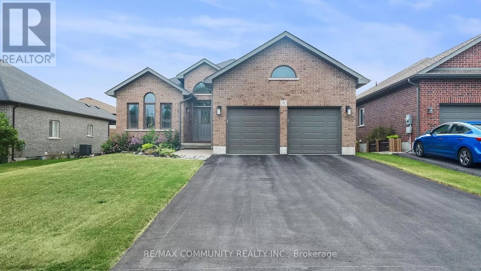 House for rent: 11 Stonecrest Boulevard, Quinte West, Ontario K8R 0A3