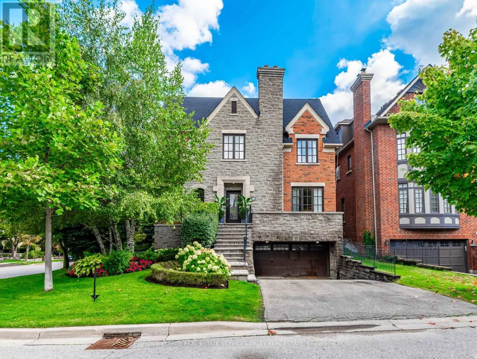 House for rent: 11 True Davidson Drive, Toronto, Ontario M4W 3X2