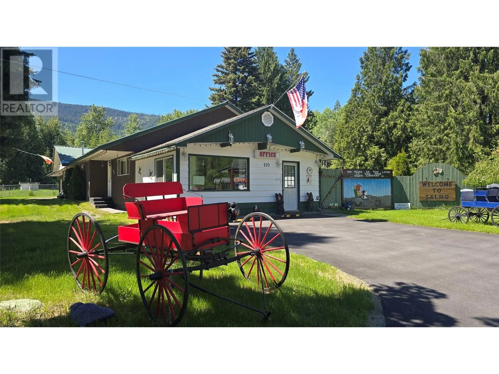 Other for rent: 110 & 114 Motel Avenue, Salmo, British Columbia V0G 1Z0