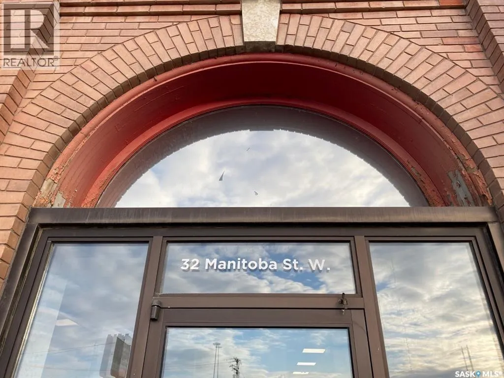 110 32 Manitoba Street W, Moose Jaw, Saskatchewan S6H 1P7