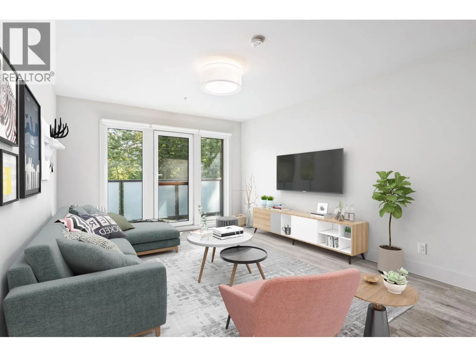 Apartment for rent: 110 7350 Crabapple Court, Pemberton, British Columbia V0N 2L1