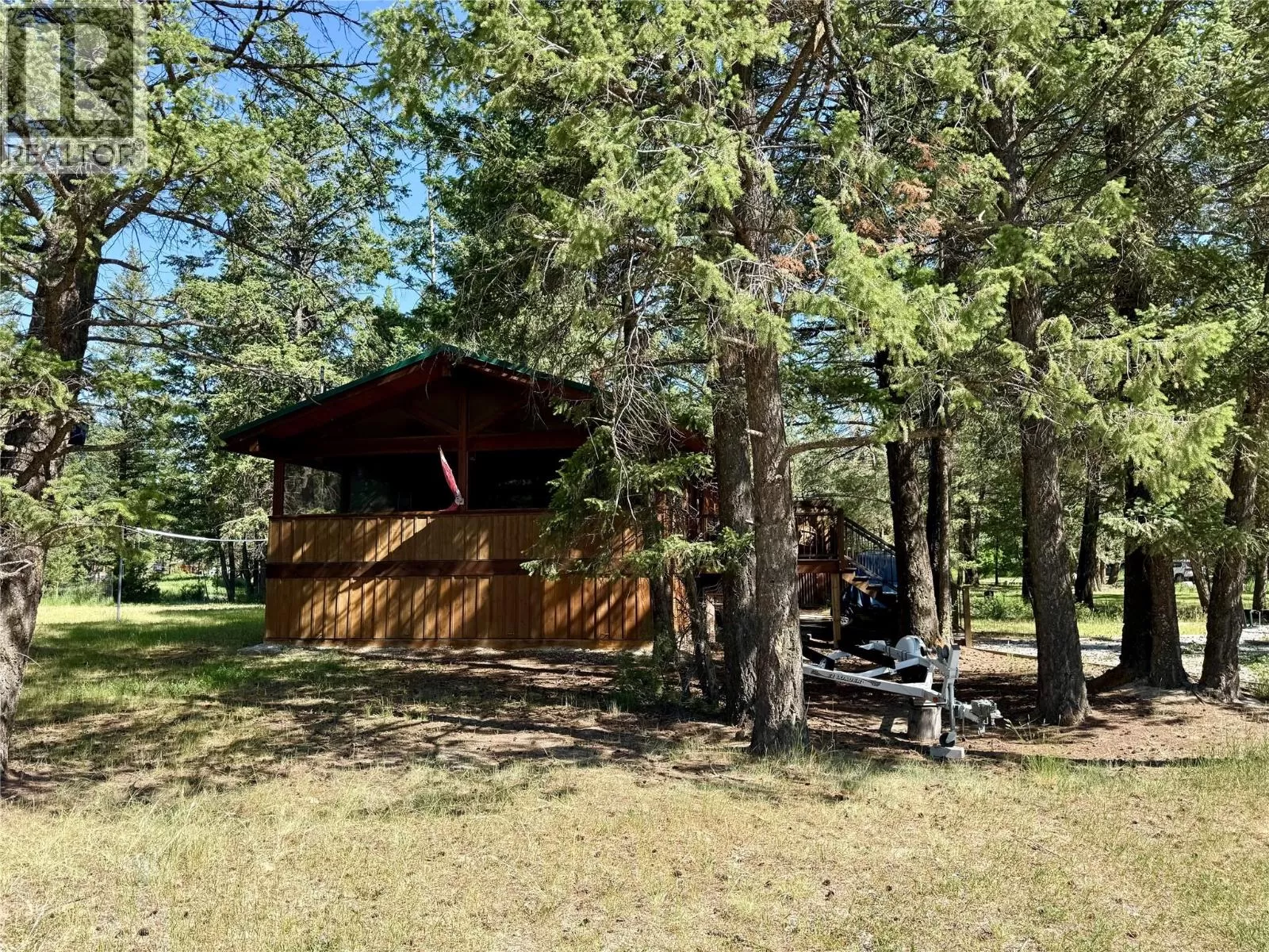 House for rent: 110 Indian Beach Road, Windermere, British Columbia V0B 2L2