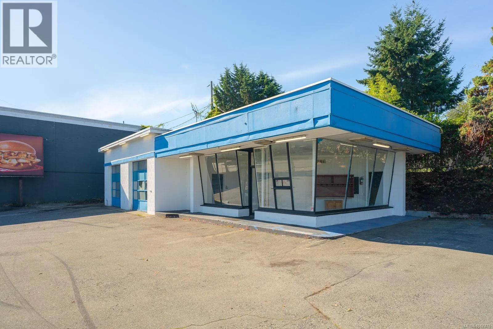 Commercial Mix for rent: 110 Nicol St, Nanaimo, British Columbia V9R 4S9