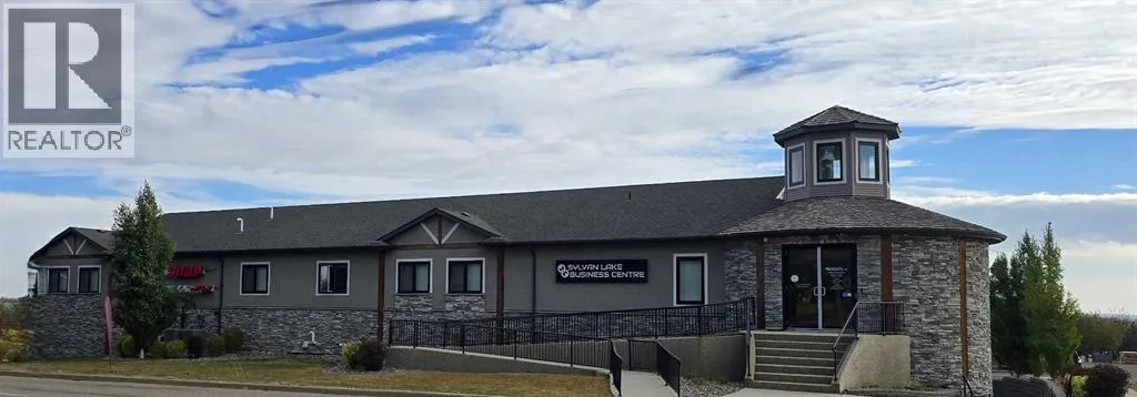 Commercial Mix for rent: 110 Pelican Place, Sylvan Lake, Alberta T4S 1K2