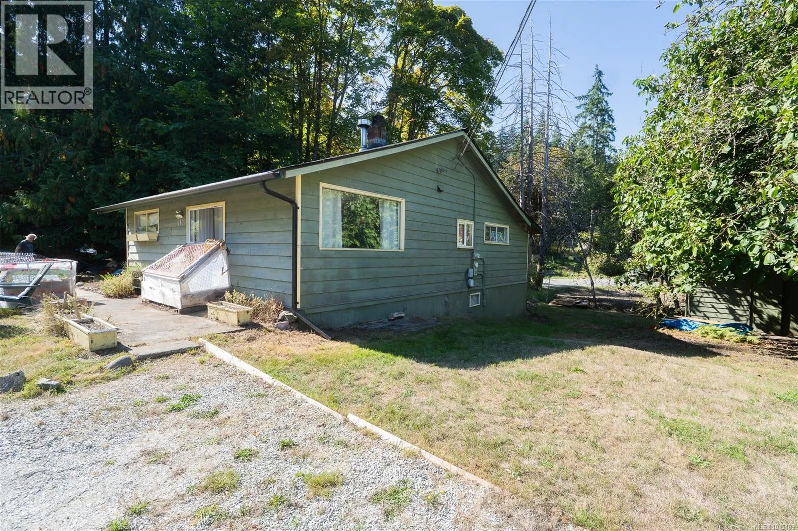 House for rent: 110 Ross Rd, Salt Spring, British Columbia V8K 1N8