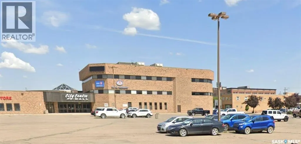 Retail for rent: 110 Souris Avenue, Weyburn, Saskatchewan S4H 2Z8