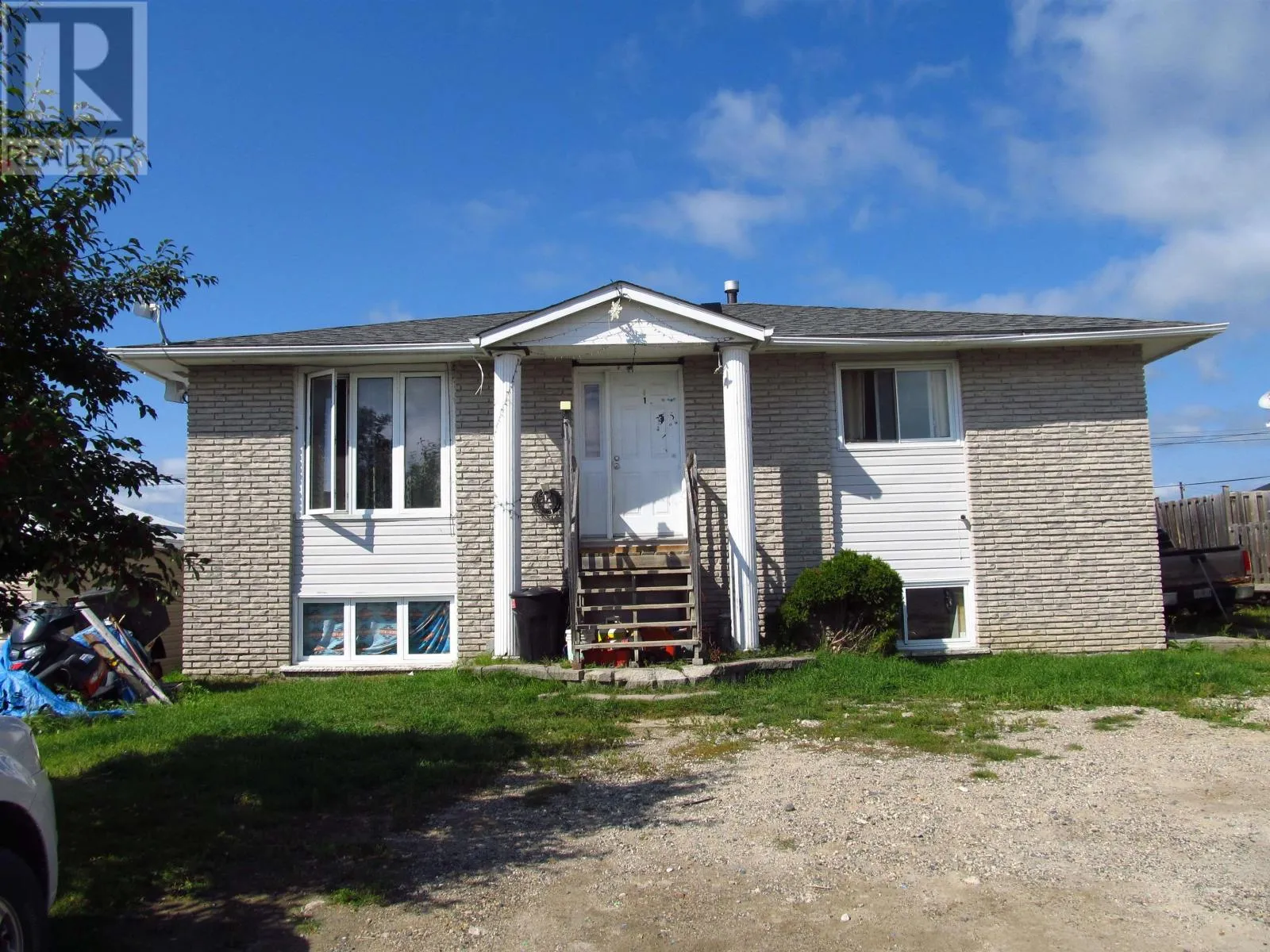 110 Woodcrest, Longlac, Ontario P0T 2A0