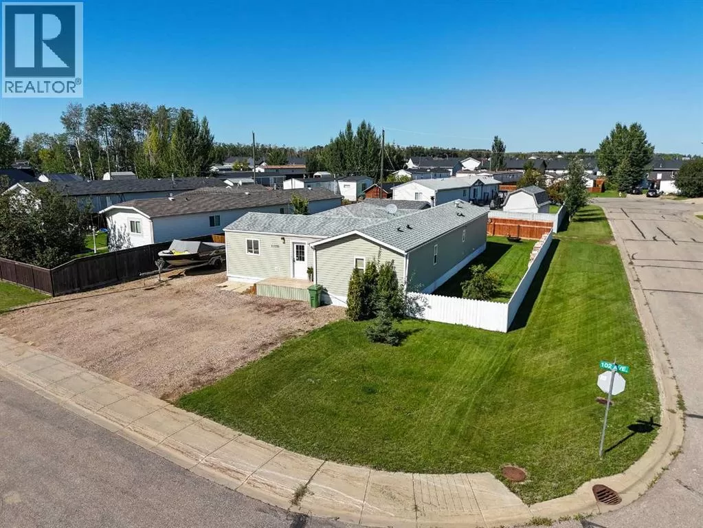 Manufactured Home for rent: 11002 102 Avenue, La Crete, Alberta T0H 2H0