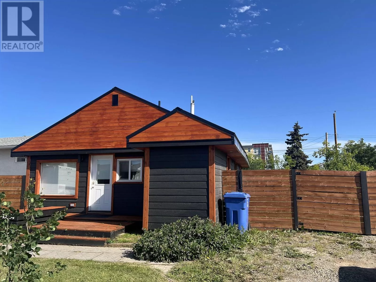 House for rent: 11004 101 Avenue, Fort St. John, British Columbia V1J 2C3