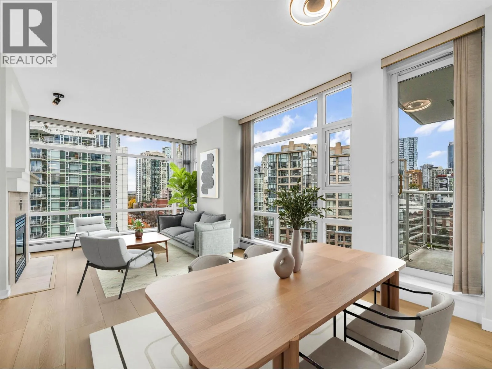 Apartment for rent: 1101 198 Aquarius Mews, Vancouver, British Columbia V6Z 2Y4