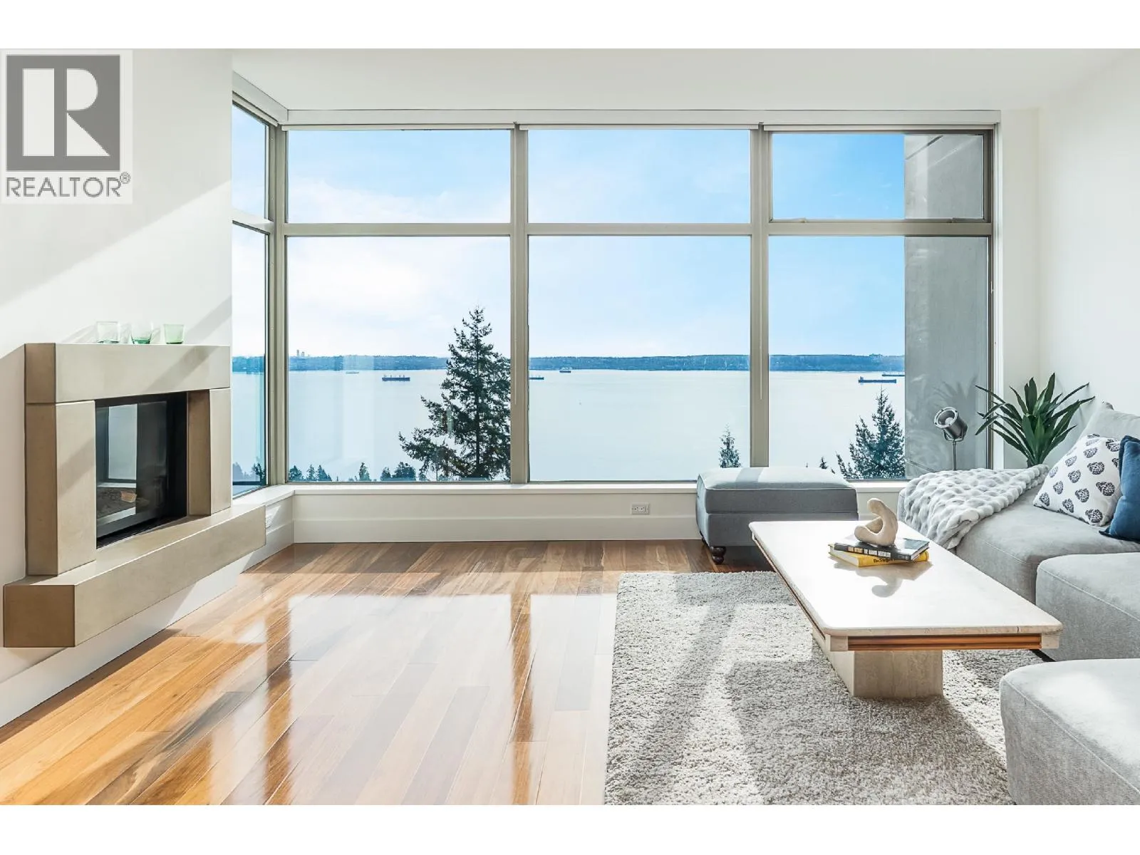 Apartment for rent: 1101 3335 Cypress Place, West Vancouver, British Columbia V7S 3J8