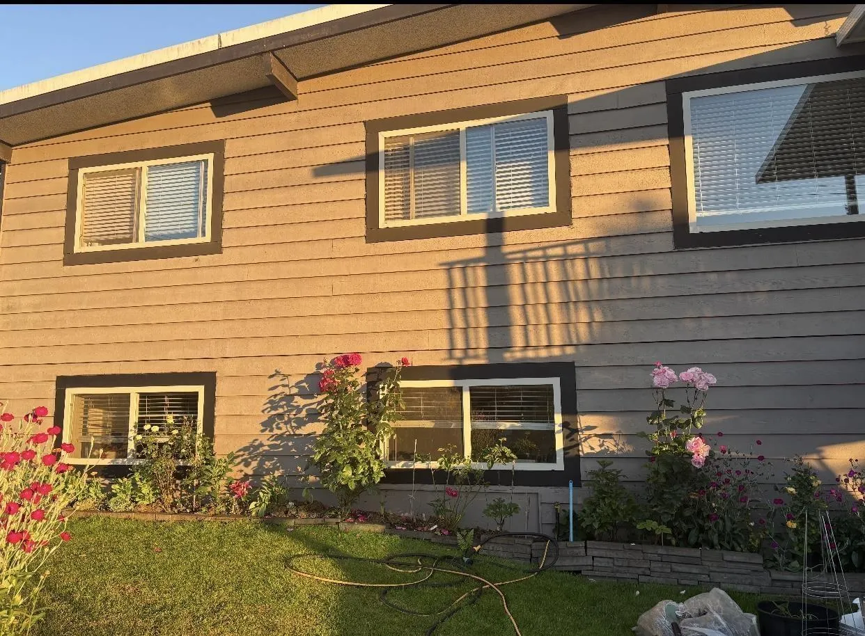 11010 86a Avenue, Delta, British Columbia V4C 2Y2