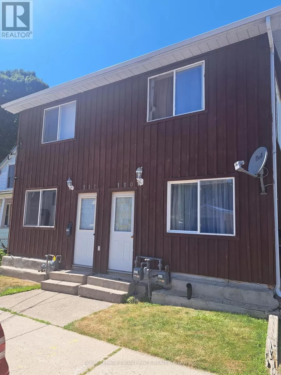 Triplex for rent: 110-112 Church Street, Brockville, Ontario K6V 2H4