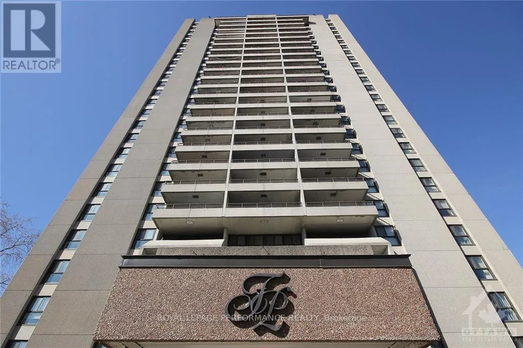 Apartment for rent: 1102 - 1785 Frobisher Lane, Ottawa, Ontario K1G 3T7