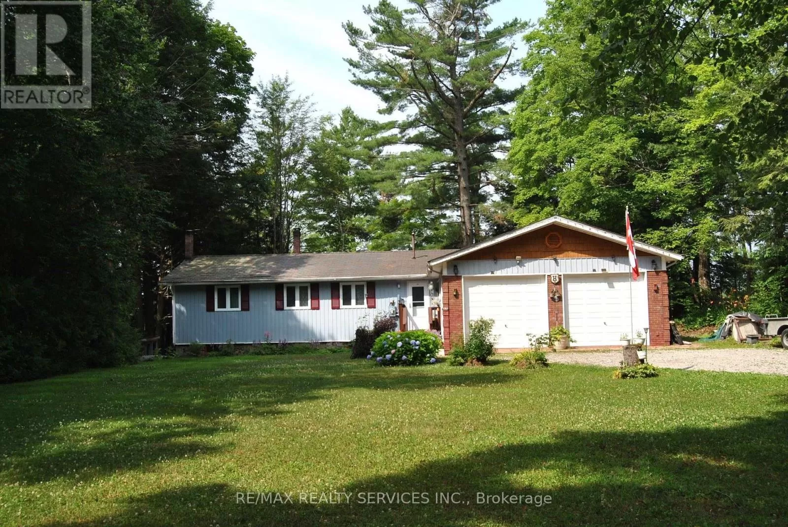 House for rent: 1102 Lakeshore Drive S, Bracebridge, Ontario P1L 1X3