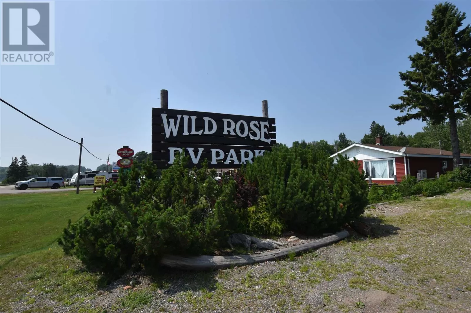 11028 Highway 17 Hwy N, Batchawana Bay, Ontario P0S 1A0